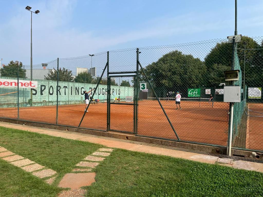 Hotel Sporting Brugherio Extérieur photo