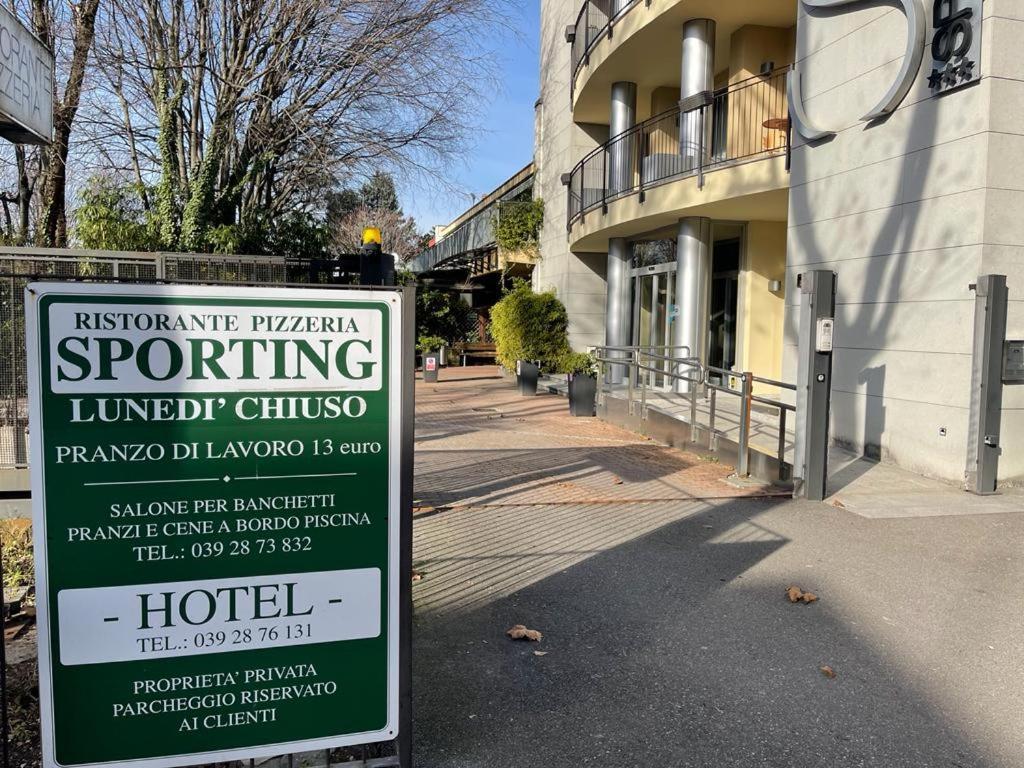 Hotel Sporting Brugherio Extérieur photo