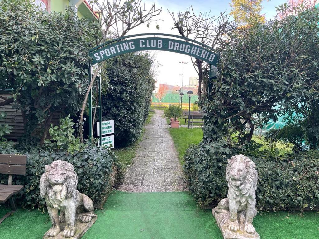 Hotel Sporting Brugherio Extérieur photo