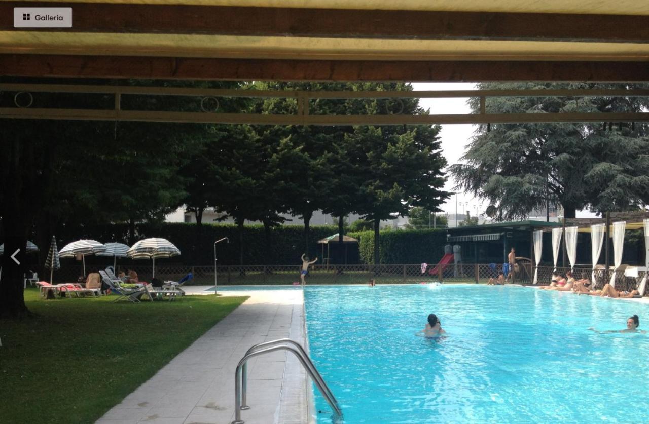 Hotel Sporting Brugherio Extérieur photo