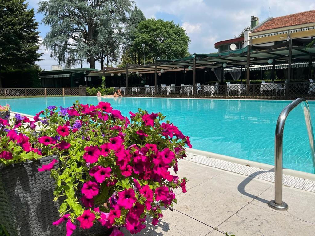 Hotel Sporting Brugherio Extérieur photo