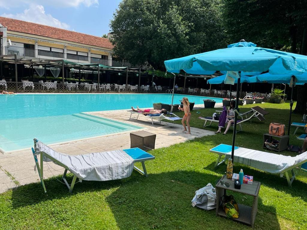 Hotel Sporting Brugherio Extérieur photo